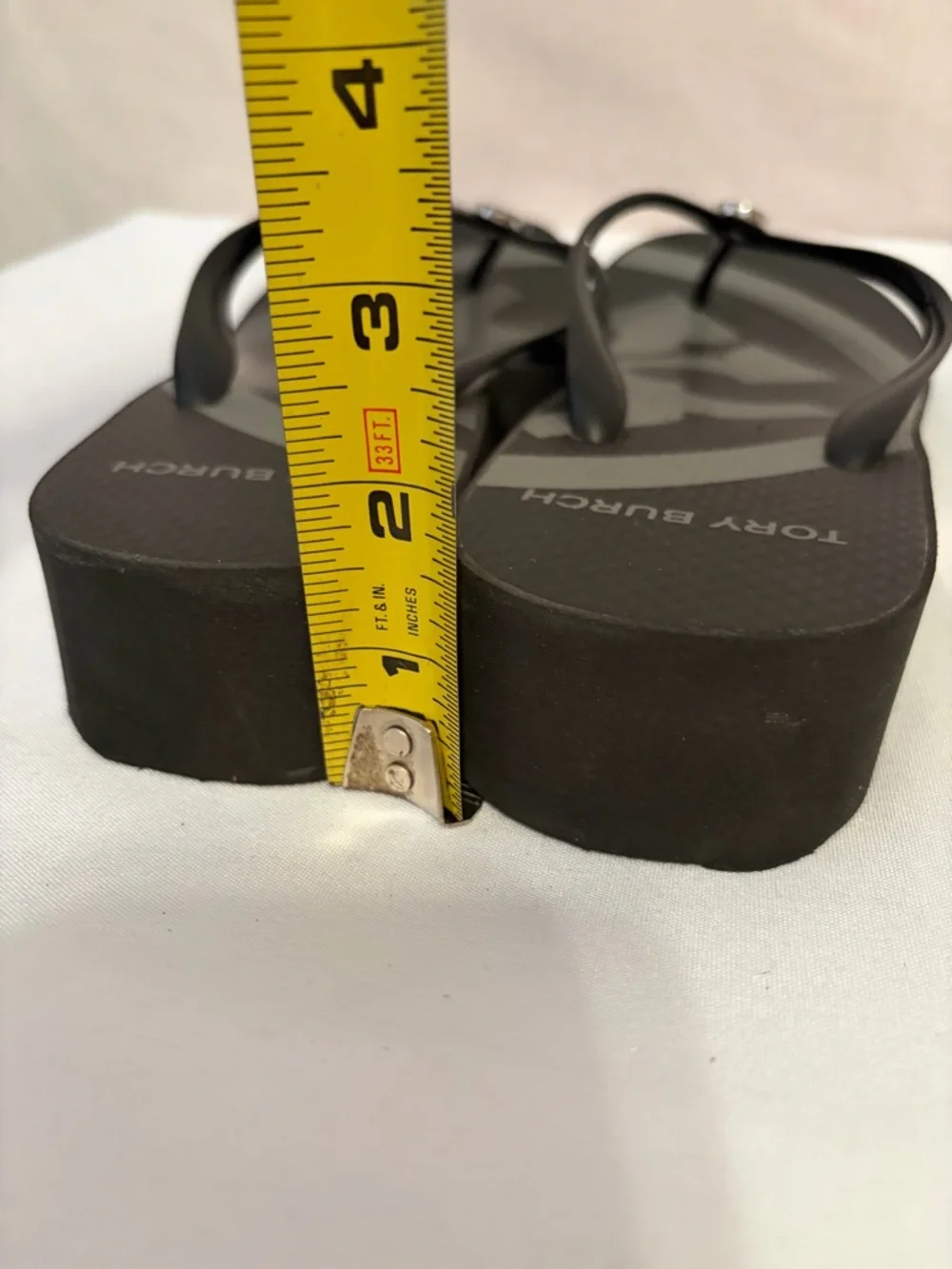 Tory Burch Black Logo Jelly Thong Sandals - Picture 5 of 6